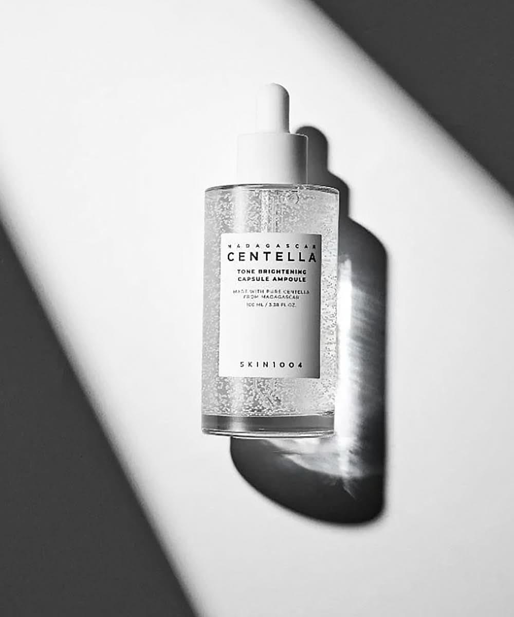 سيروم تفتيح البشرة مدغشقر سنتيلا أمبول من SKIN1004 (100 مل)